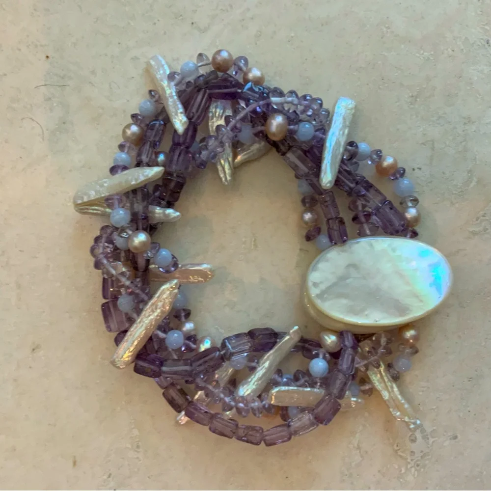 Beautiful Pearl & Amethyst Bracelet - Picture 1 of 5
